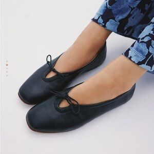 Maguire Black Leather Ballet Flats - Size 7/ 37